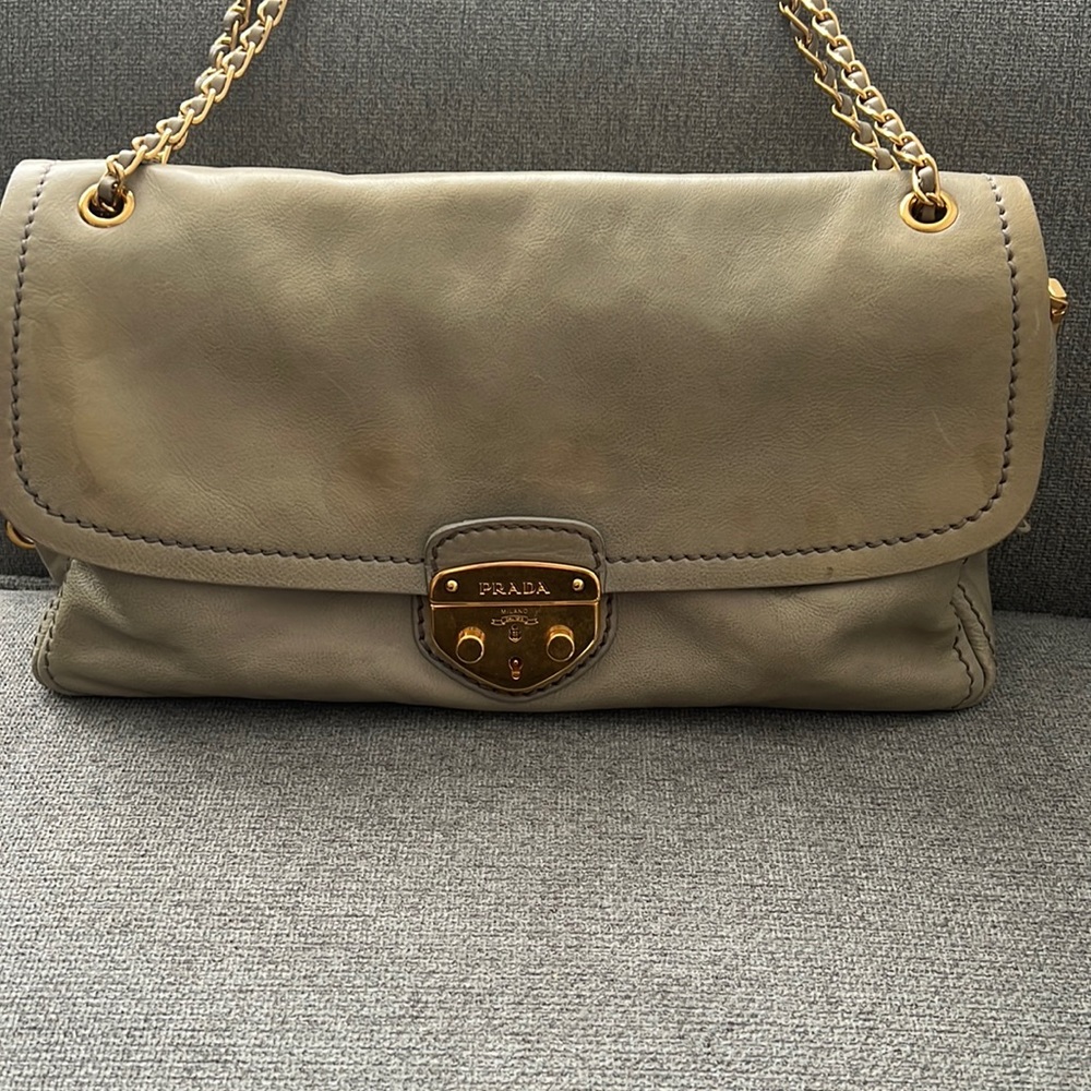 Prada flap chain shoulder bag light grey BR4654